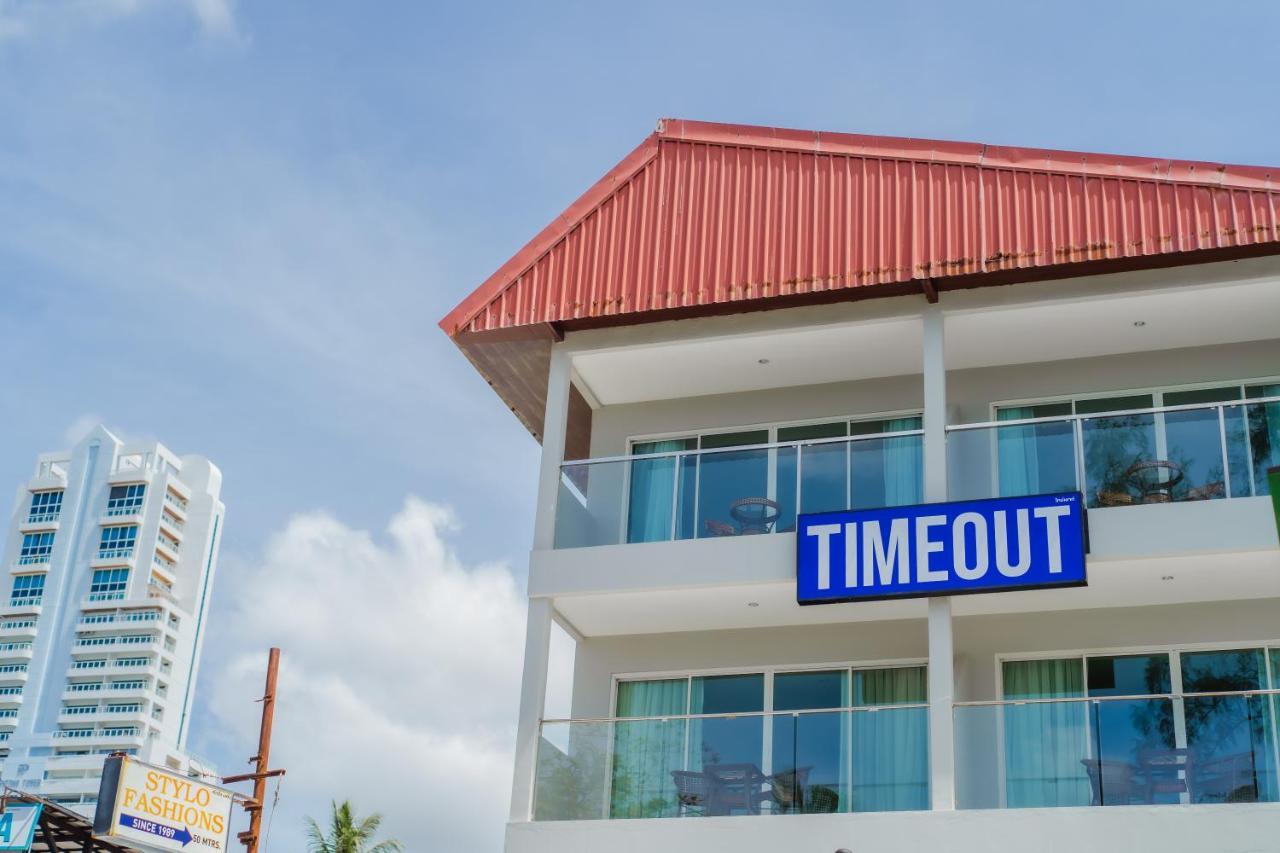Time Out Hotel Patong Esterno foto